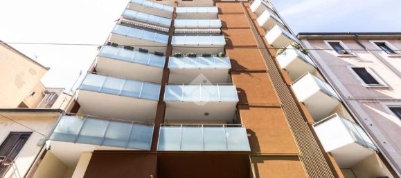 2 chambres Appartement à Milan, Italy No. 357803 20