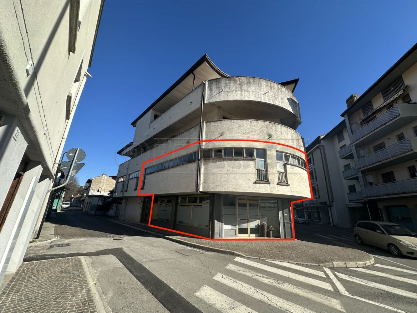 Коммерческая недвижимость 124м² в Удине, Италия № 400735