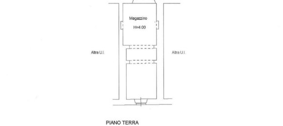 40m² Garage in Poggibonsi, Italy No. 208584 3
