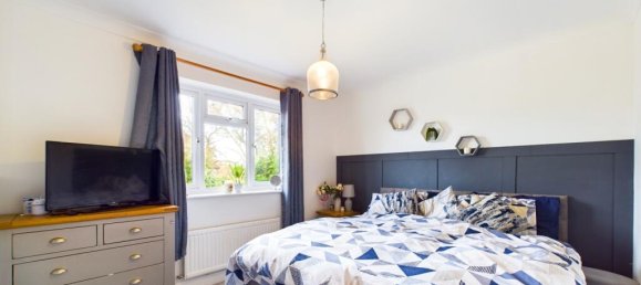 4 bedrooms House in Bordon, United Kingdom No. 13782 16