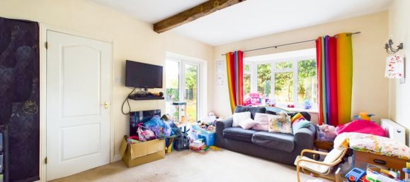 4 bedrooms House in Bordon, United Kingdom No. 13782 9