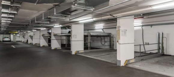 Parking à Stuttgart, Germany No. 325609 6