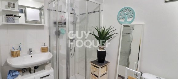 Studio in Aubervilliers, France No. 151586 5