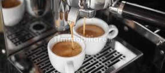 1 room Commercial property in Reggio Emilia, Italy No. 224252 3