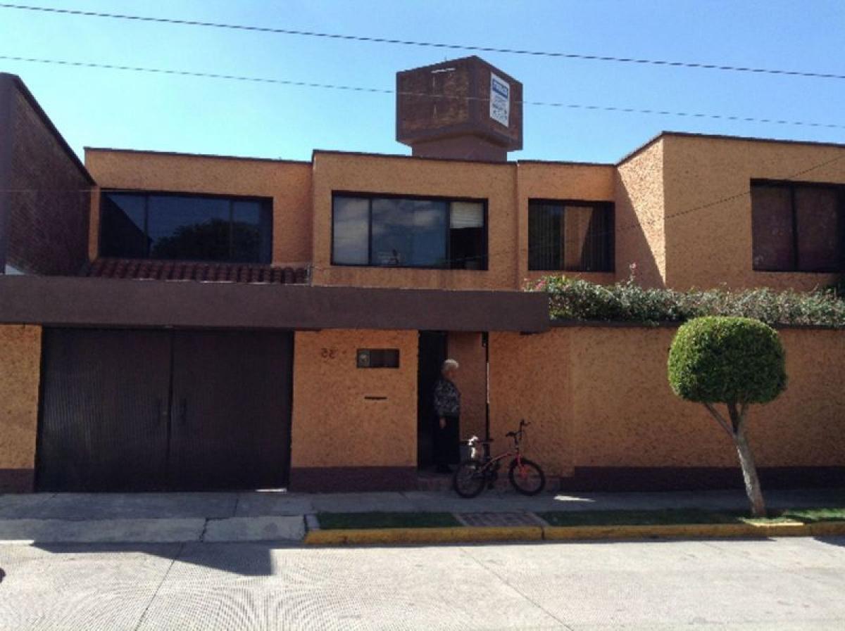 5 bedrooms House in Naucalpan de Juarez, Mexico No. 225979