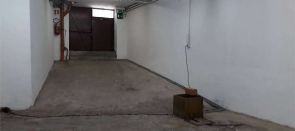 250m² Office in Forlì, Italy No. 132864 2