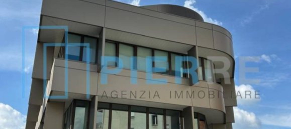 Офис с 1 комнатой в Сассуоло, Италия № 78381 9