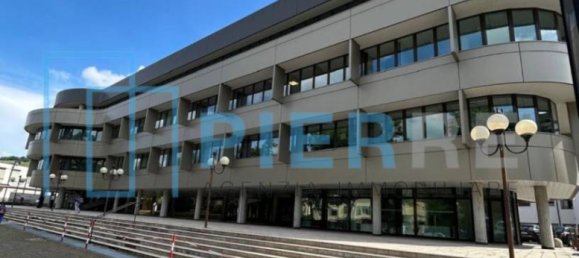 Офис с 1 комнатой в Сассуоло, Италия № 78381 10