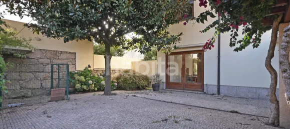 Дом с 4 спальнями в Матозиньюш, Португалия № 105892 13