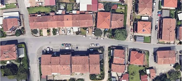 1 room Warehouse in Pistoia, Italy No. 300477 9