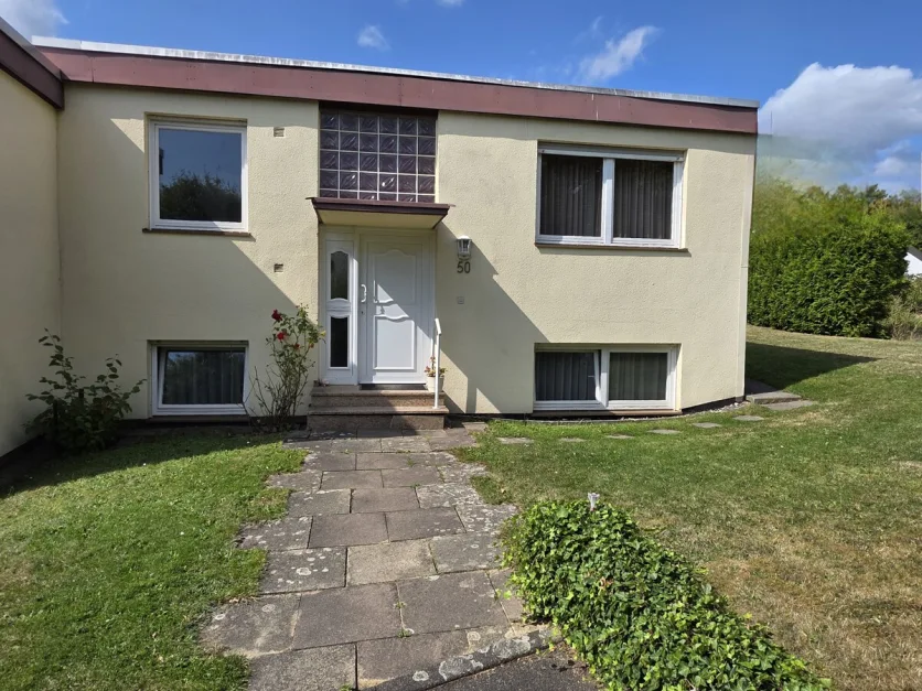 3 bedrooms Townhouse in Kassel, Germany No. 283529