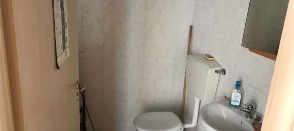 74m² Commercial property in Catanzaro, Italy No. 327246 8