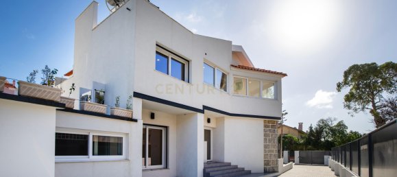 4 bedrooms Villa in Cascais, Portugal No. 98132 3