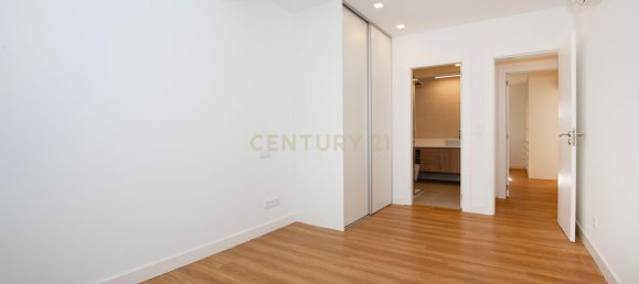 4 bedrooms Villa in Cascais, Portugal No. 98132 26