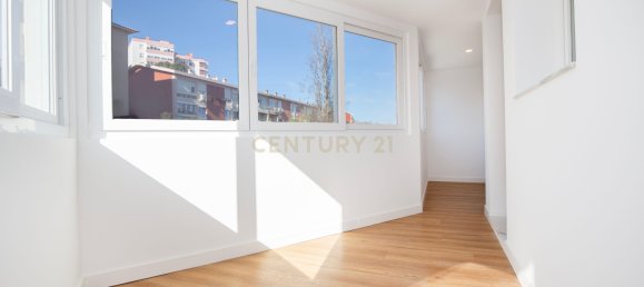 4 bedrooms Villa in Cascais, Portugal No. 98132 37