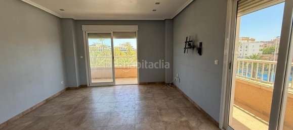 Apartamento de 3 dormitorios en Alicante, Spain No. 168383 7