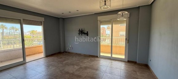 Apartamento de 3 dormitorios en Alicante, Spain No. 168383 3