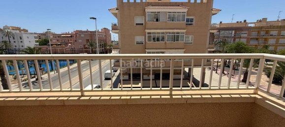 Apartamento de 3 dormitorios en Alicante, Spain No. 168383 4