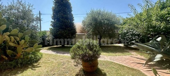 3 Schlafzimmer Villa in Capannori, Italy, Nr. 135449 37