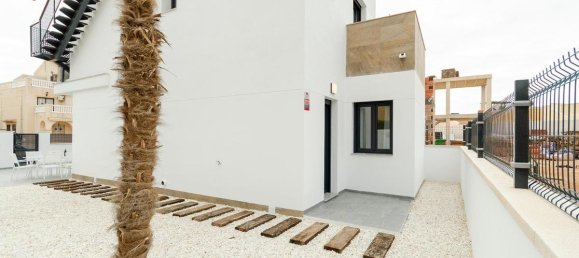 3 bedrooms Villa in Torrevieja, Spain No. 12674 6