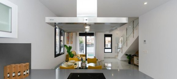 3 bedrooms Villa in Torrevieja, Spain No. 12674 16