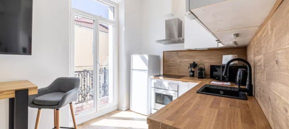 Studio in Cannes, France No. 282230 10