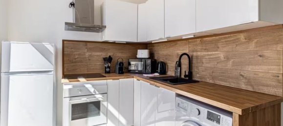 Studio in Cannes, France No. 282230 2