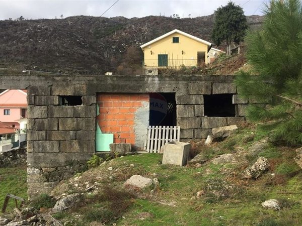 500m² Land in Soajo, Portugal No. 59498