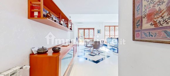 Apartamento de 3 dormitorios en Rome, Italy No. 192852 2