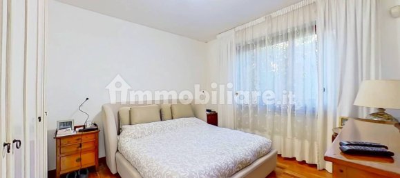 Apartamento de 3 dormitorios en Rome, Italy No. 192852 9