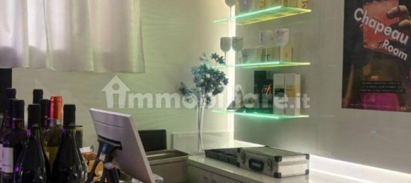 5 rooms Commercial property in Rome, Italy No. 199937 23