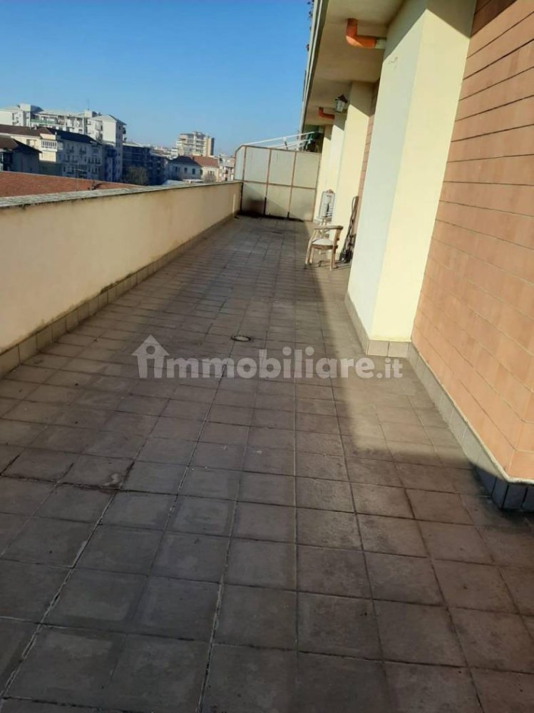 4 bedrooms Apartment in Alessandria, Italy No. 79118