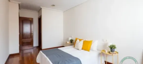2 bedrooms Apartment in Gijon, Spain No. 143637 3
