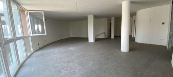 5-salle Penthouse à Schio, Italy No. 149488 5