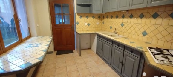 2 bedrooms House in Descartes, France No. 246568 6