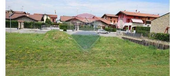 810m² Land in Bolgare, Italy No. 58516 2