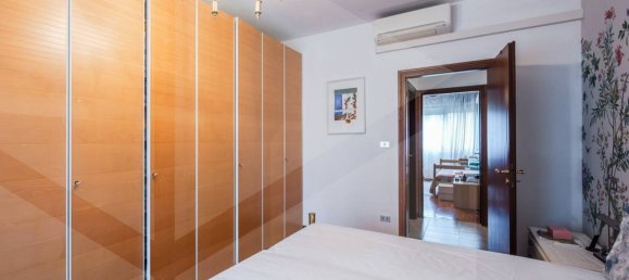 Apartamento de 4 divisões em Bologna, Italy N.º 24918 22