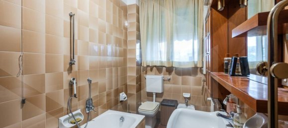 Apartamento de 4 divisões em Bologna, Italy N.º 24918 14