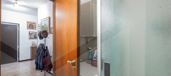 Apartamento de 4 divisões em Bologna, Italy N.º 24918 24