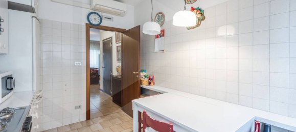Apartamento de 4 divisões em Bologna, Italy N.º 24918 9