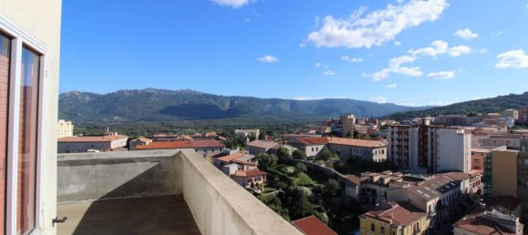 4 rooms Penthouse in Tempio Pausania, Italy No. 145488 8