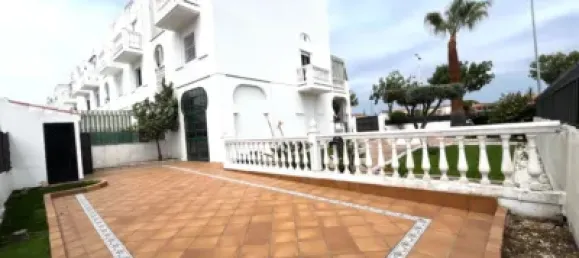 Adosado de 3 dormitorios en Huelva, Spain No. 175302 4