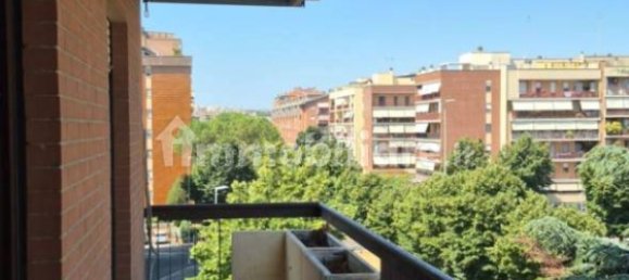 2 bedrooms Apartment in Rome, Italy No. 347017 10