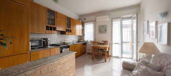 3-Zimmer Wohnung in Casalecchio di Reno, Italy, Nr. 93088 4