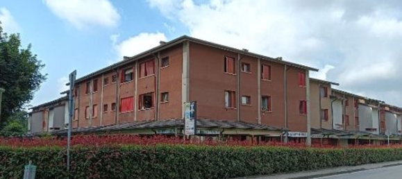 2 rooms Apartment in Cavenago di Brianza, Italy No. 186886 2