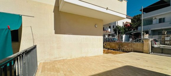 Apartamento T4 em Tuglie, Italy N.º 336971 16