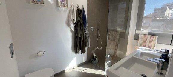 4 bedrooms House in Badalona, Spain No. 170554 14