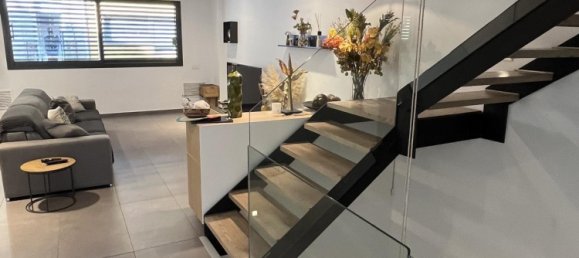 4 bedrooms House in Badalona, Spain No. 170554 21