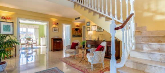 5 bedrooms Villa in Llucmajor, Spain No. 256463 14