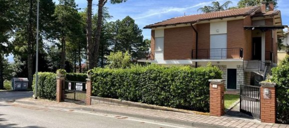 8 bedrooms House in Maiolati Spontini, Italy No. 350740 3